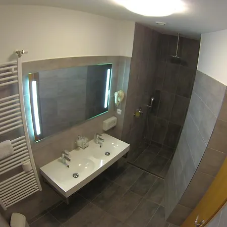 Vacek Pod Vezi Hradec Kralove