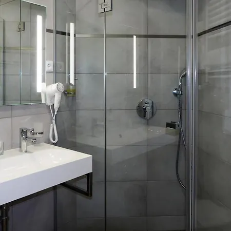 Vacek Pod Vezi Hotel Hradec Kralove