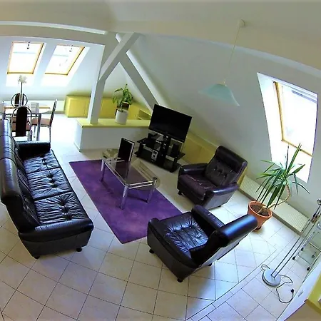 Vacek Pod Vezi Hotel