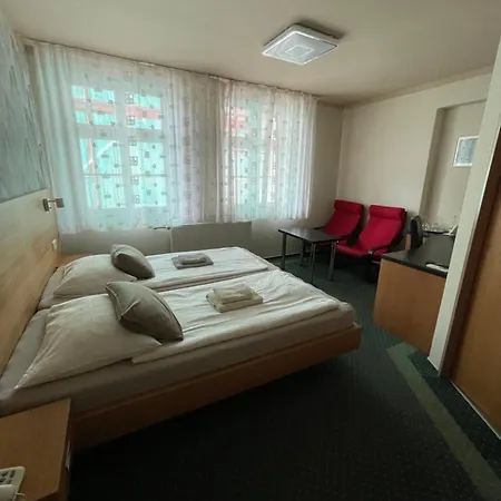 Vacek Pod Vezi Hotel Hradec Králové