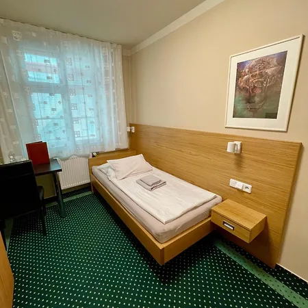 Vacek Pod Vezi 4*