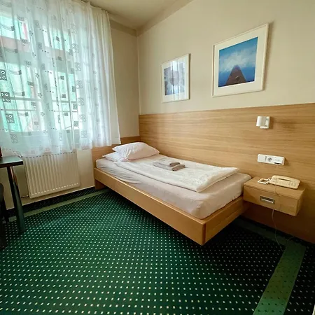 Vacek Pod Vezi 4* Hradec Kralove