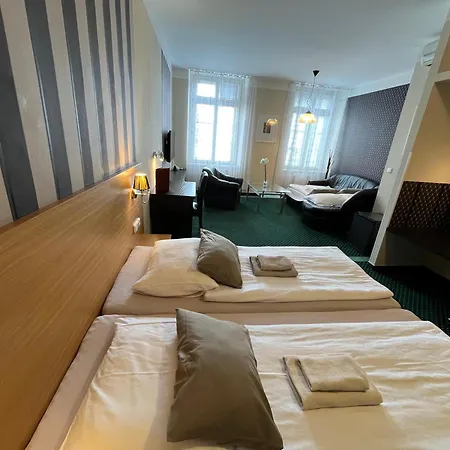Hotel Vacek Pod Vezi 4*