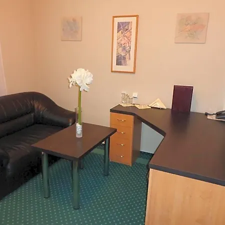 Vacek Pod Vezi Hotel 4*