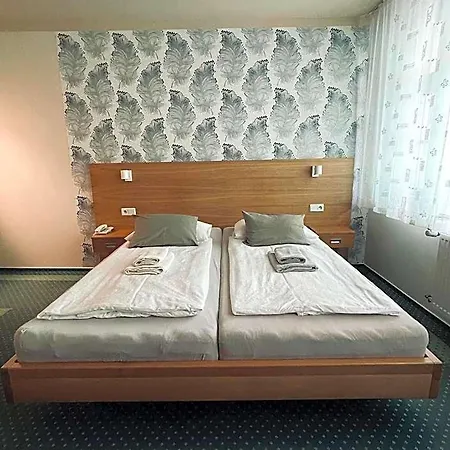 Hotel Vacek Pod Vezi Hradec Králové