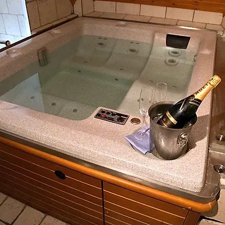 Vacek Pod Vezi 4*