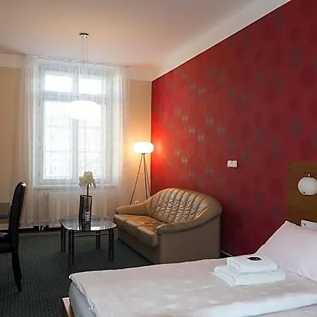 Hotel Vacek Pod Vezi 4*