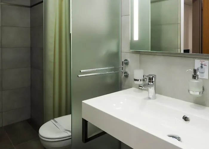 Otel Vacek Pod Věží 4*