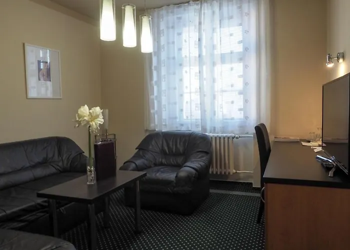 Vacek Pod Věží Otel 4*