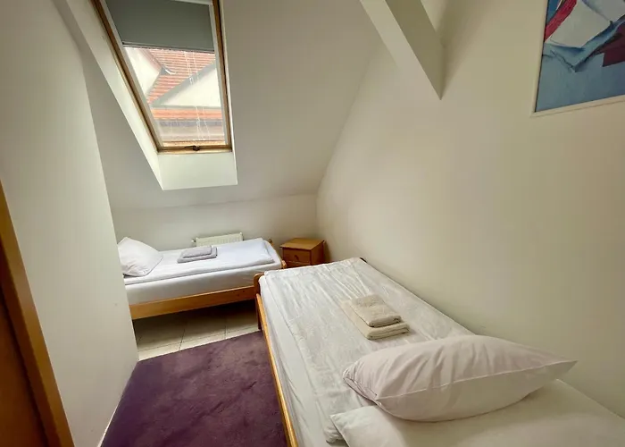 Vacek Pod Věží Otel