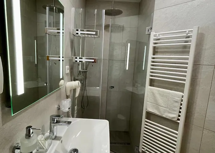 Vacek Pod Věží Otel