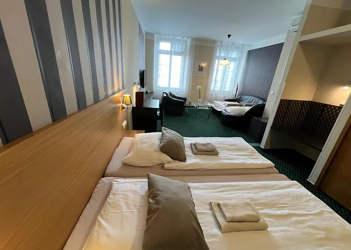 Otel Vacek Pod Věží 4*