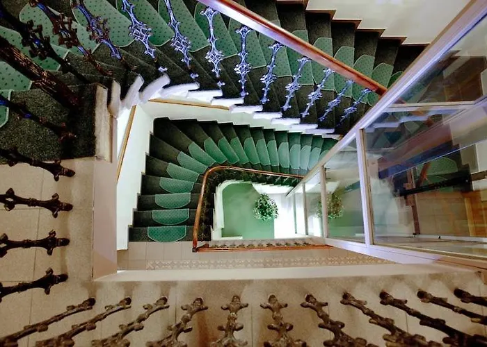 Vacek Pod Věží Otel
